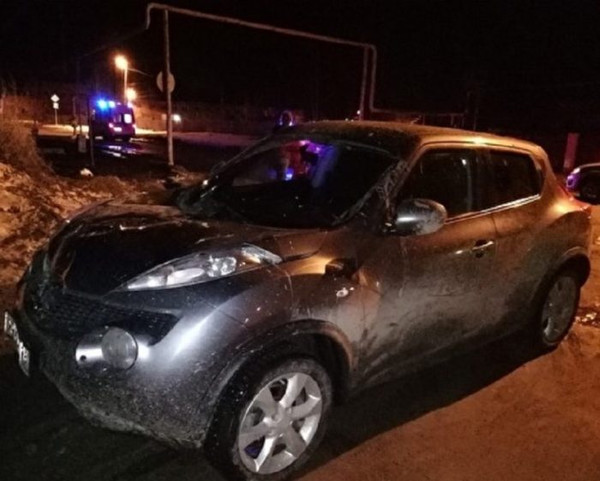 В Белоярском пьяная автомобилистка сбила четырех человек и проехалась по ним