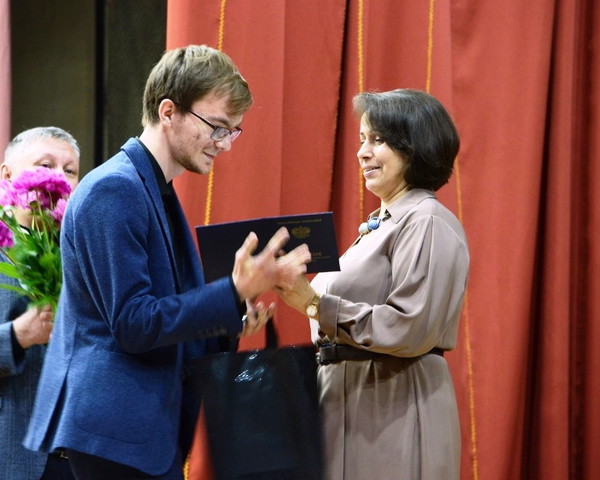 В Асбестовском колледже искусств состоялось торжественное вручение дипломов