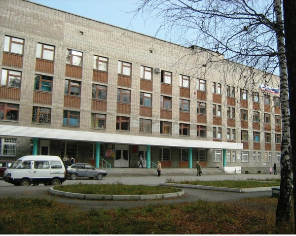 Общественная палата проверила оснащение медицинских кабинетов в поликлинике Рефтинского